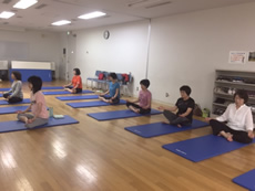 ヨガサークル